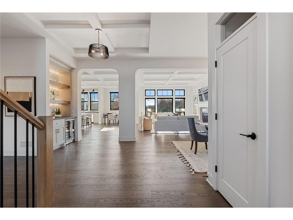 1979 Leaping Deer Circle Medina MN 55340 6816882 image8