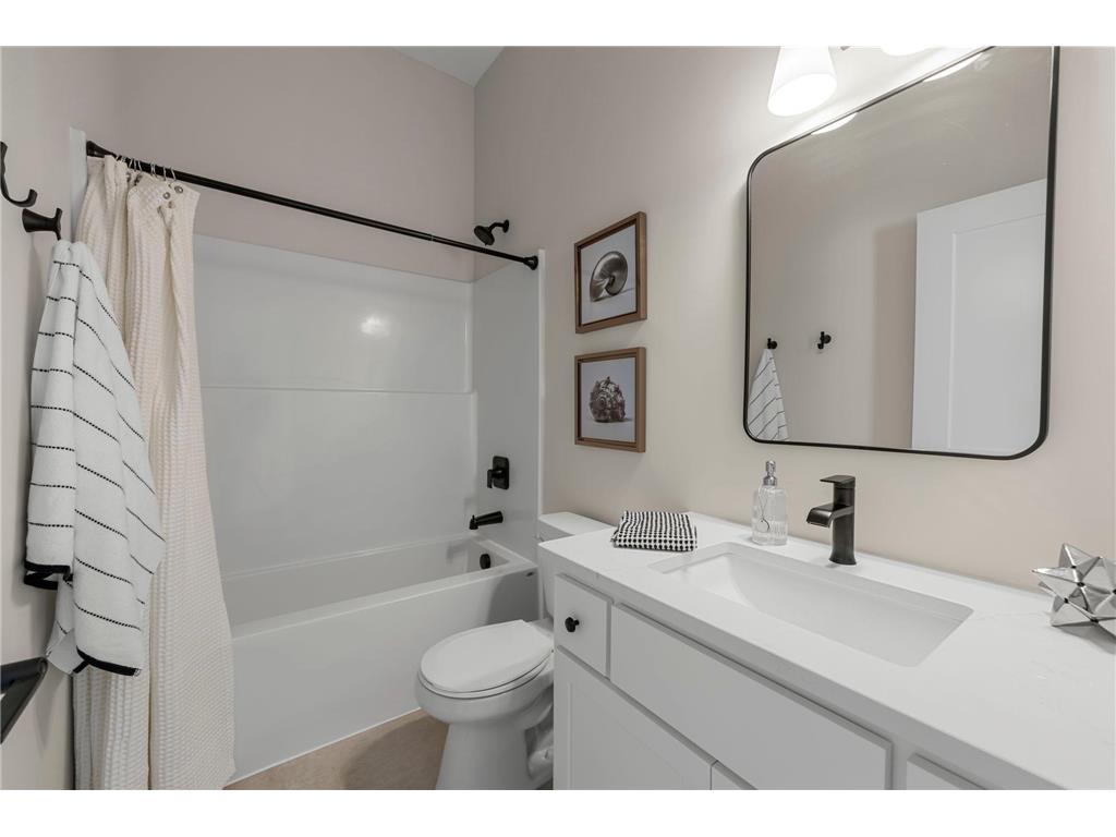 19791 Henning Avenue Lakeville MN 55044 6790527 image21
