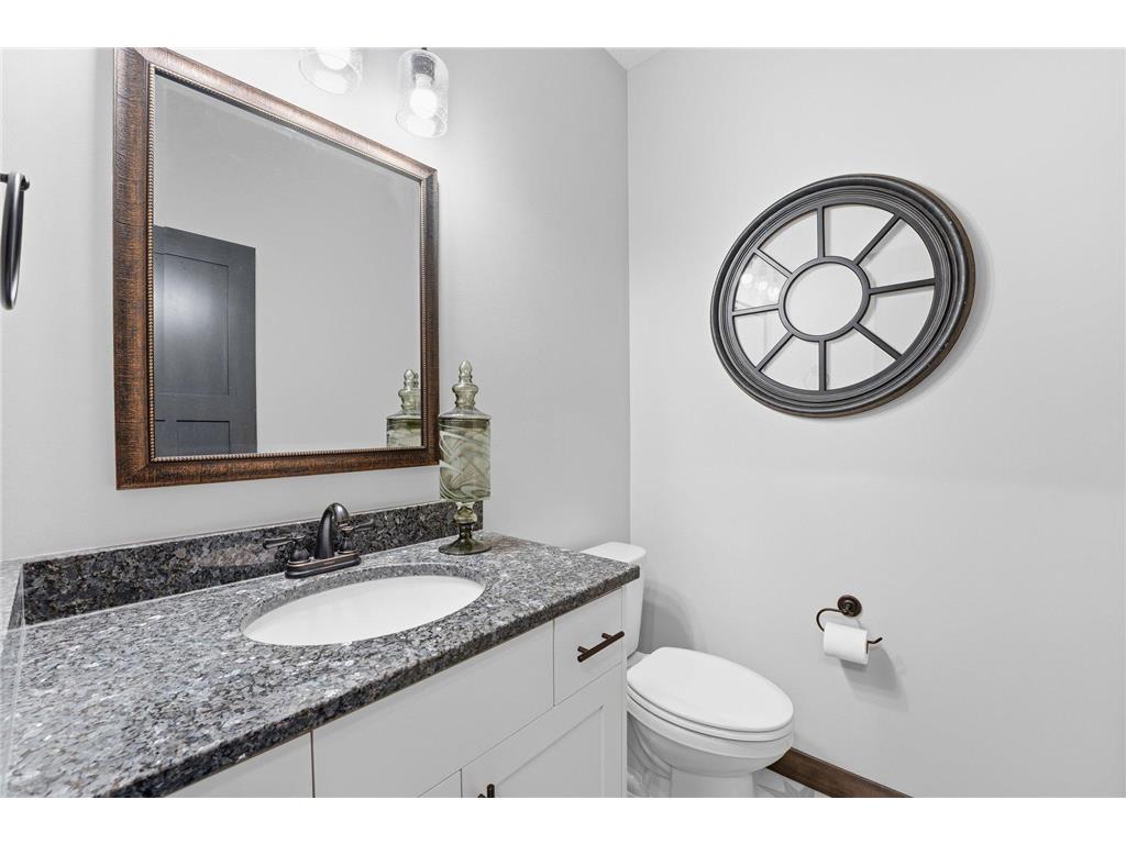 19796 Hamburg Avenue Lakeville MN 55044 7037153 image36