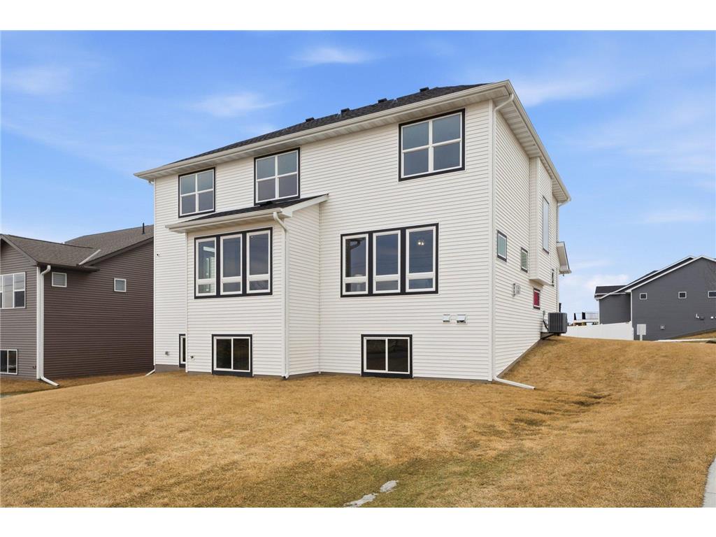 19796 Hamburg Avenue Lakeville MN 55044 7037153 image46
