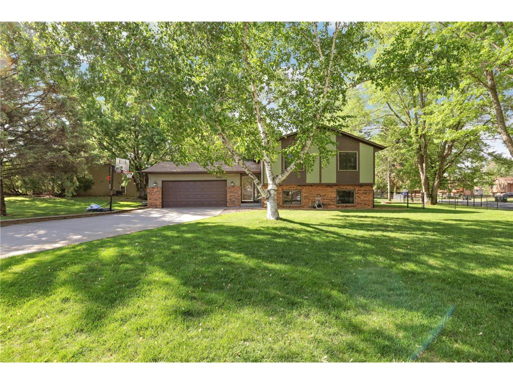 1980 Timber Wolf Trail N Eagan MN 55122 7084116 image1