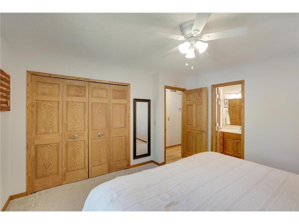 1980 Timber Wolf Trail N Eagan MN 55122 7084116 image15