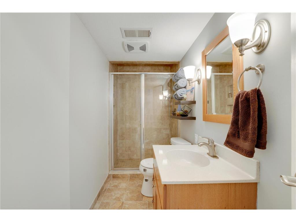 1980 Timber Wolf Trail N Eagan MN 55122 7084116 image27