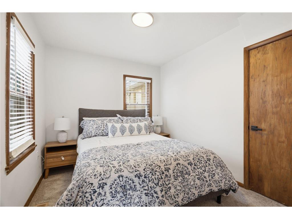 1981 Minnehaha Avenue E Saint Paul MN 55119 7003413 image14