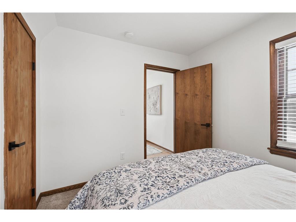 1981 Minnehaha Avenue E Saint Paul MN 55119 7003413 image15