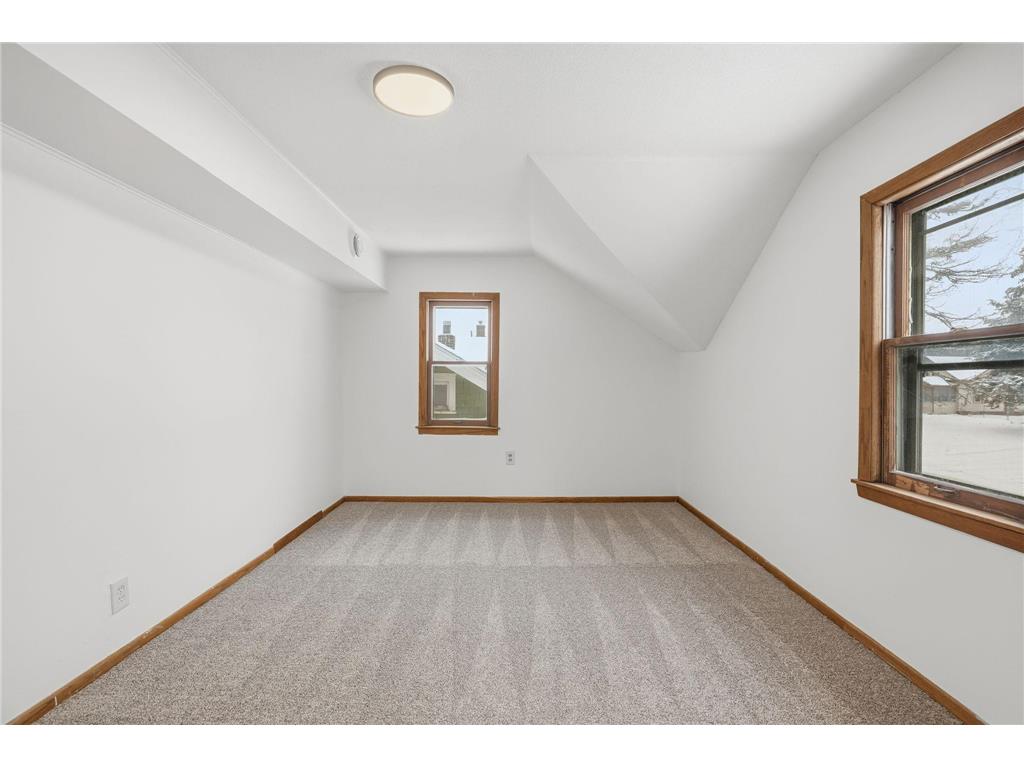 1981 Minnehaha Avenue E Saint Paul MN 55119 7003413 image18