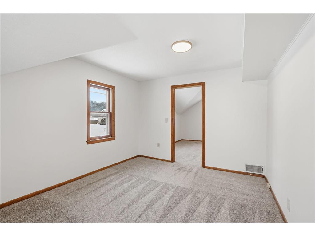 1981 Minnehaha Avenue E Saint Paul MN 55119 7003413 image19