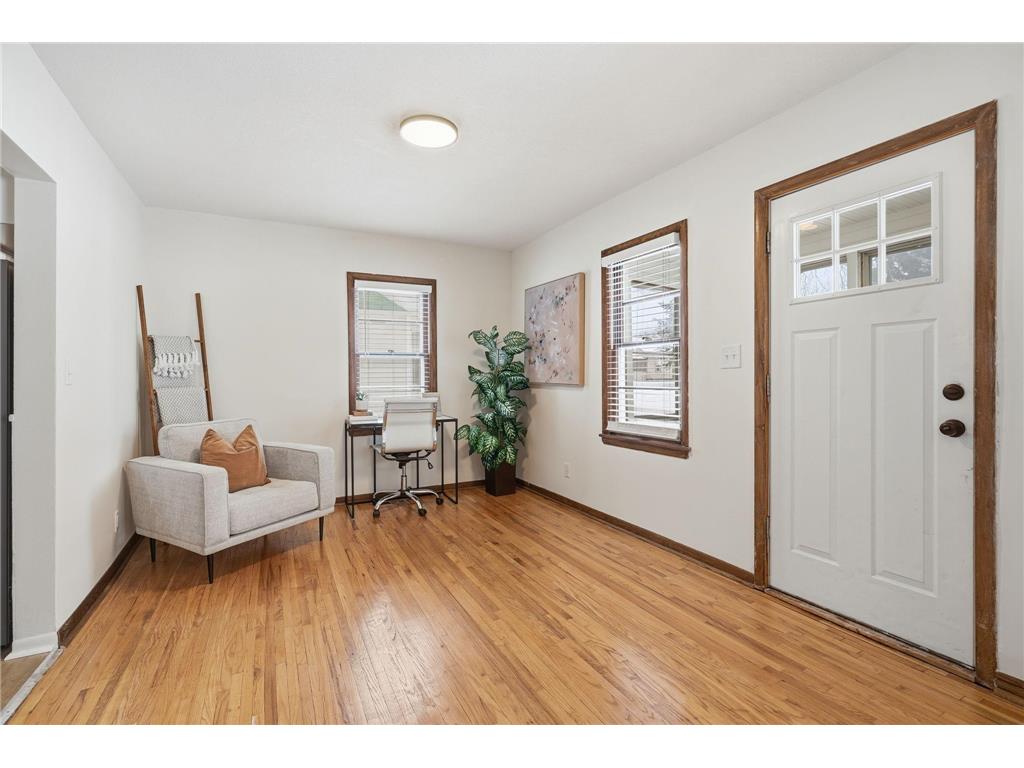 1981 Minnehaha Avenue E Saint Paul MN 55119 7003413 image2