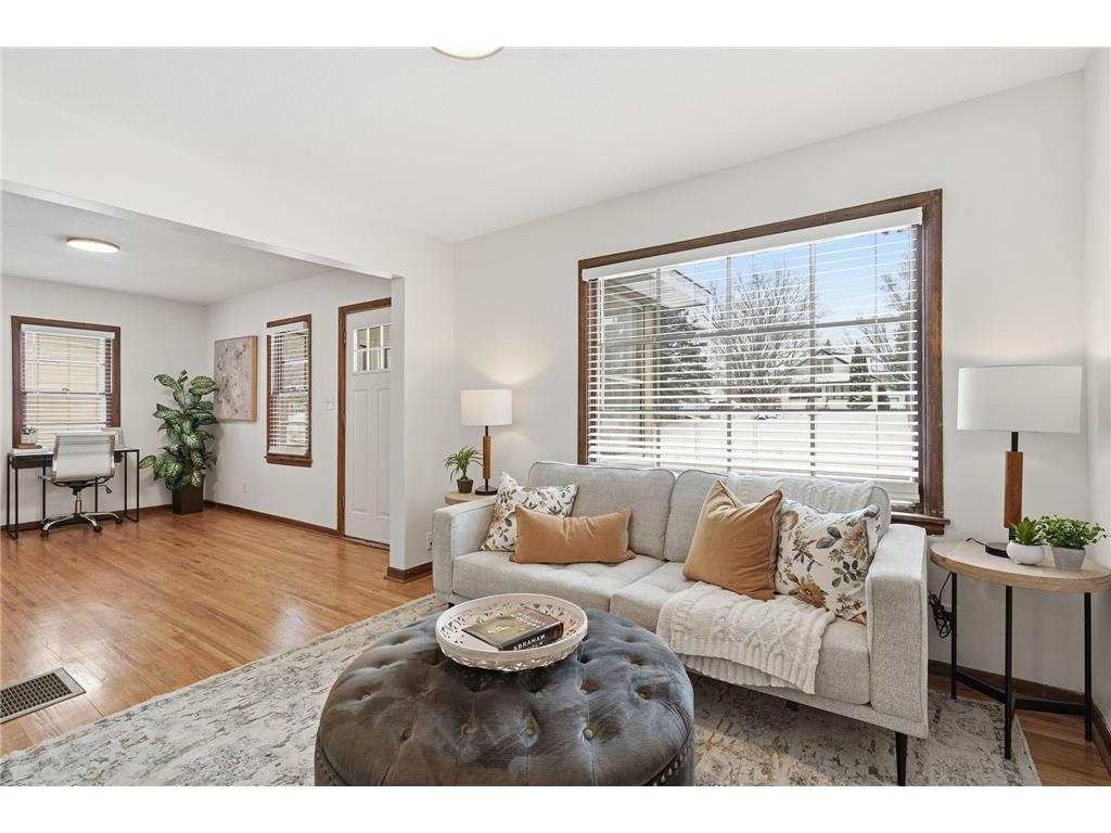 1981 Minnehaha Avenue E Saint Paul MN 55119 7003413 image3