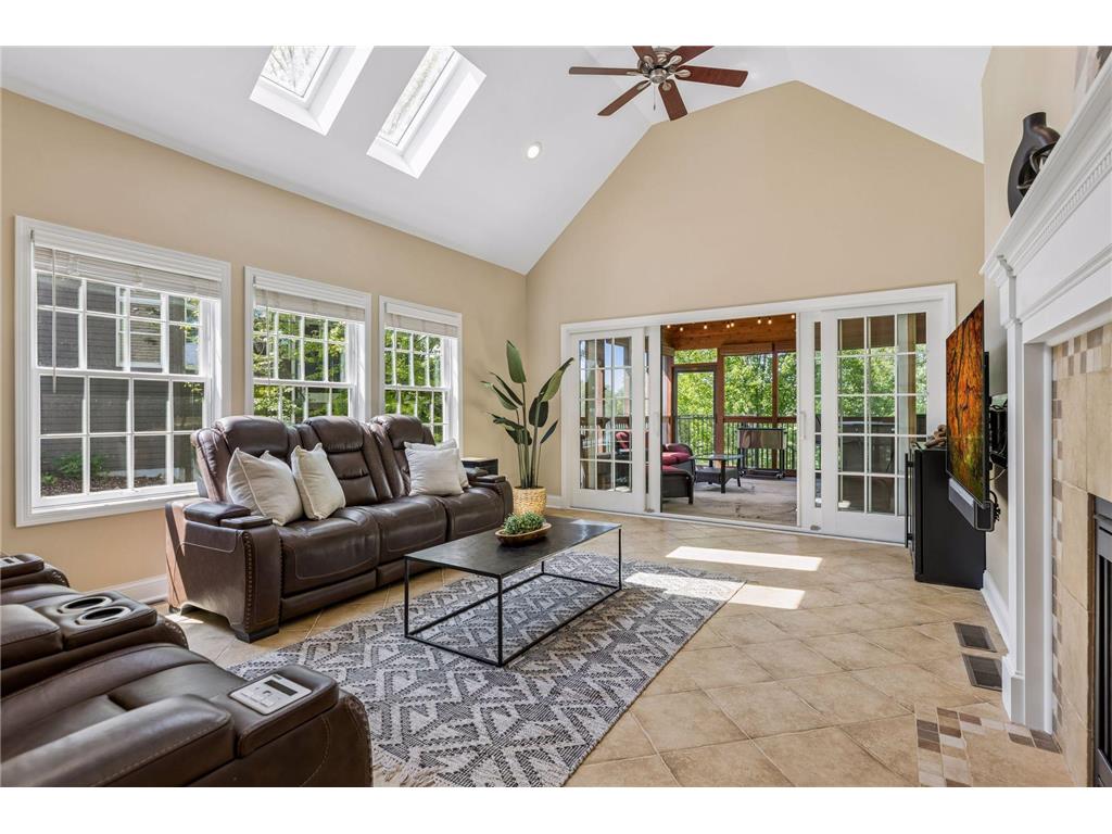 1981 Topaz Drive Chanhassen MN 55317 7081564 image24