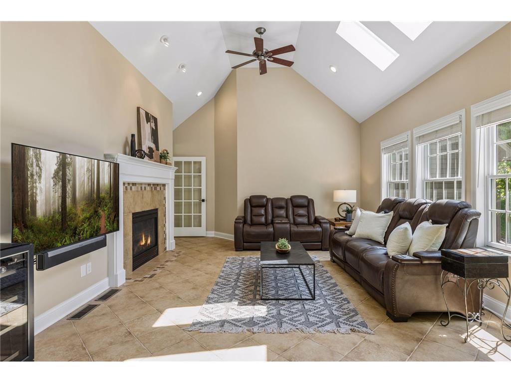 1981 Topaz Drive Chanhassen MN 55317 7081564 image26