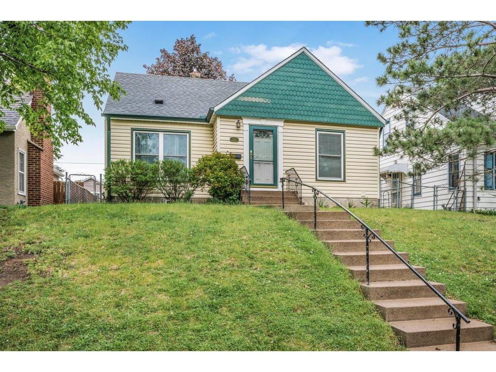1981 W James Avenue Saint Paul MN 55105 7081262 image1