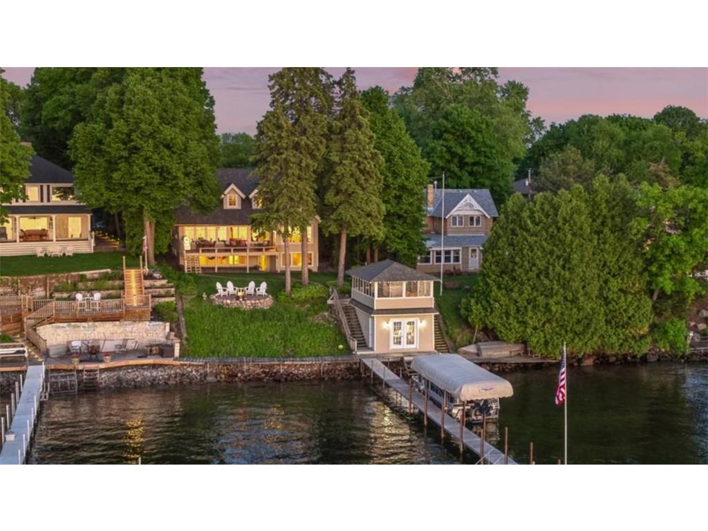 19820 Lakeview Avenue Deephaven MN 55331 - Lake Minnetonka 6702583 image1