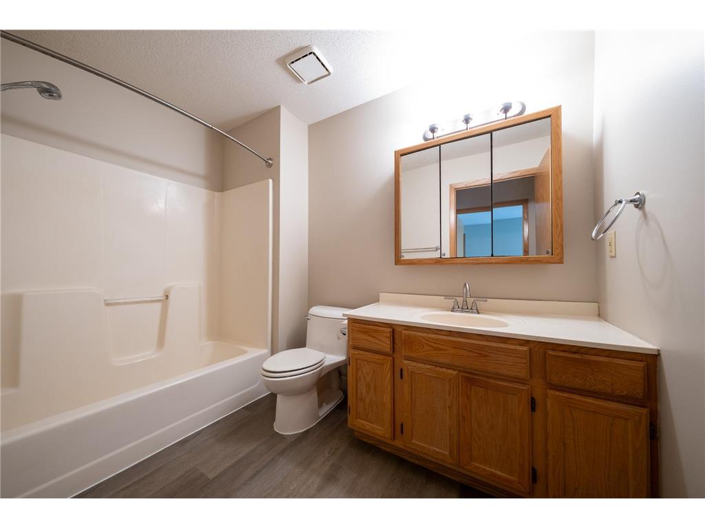 1984 Glenfield Court #36 Eagan MN 55122 7095063 image15