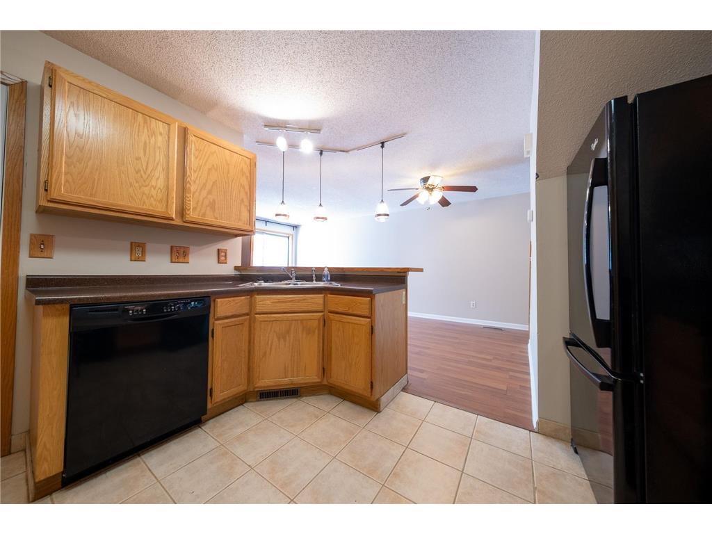 1984 Glenfield Court #36 Eagan MN 55122 7095063 image8