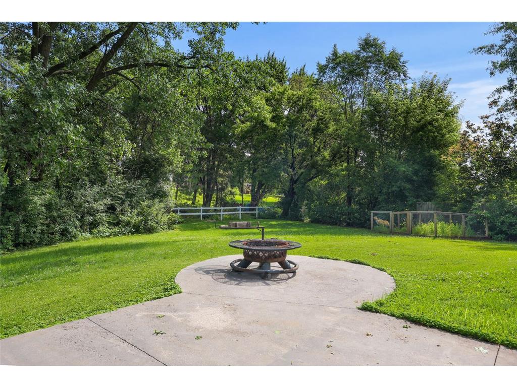 1984 Helena Court Oakdale MN 55128 7100112 image14