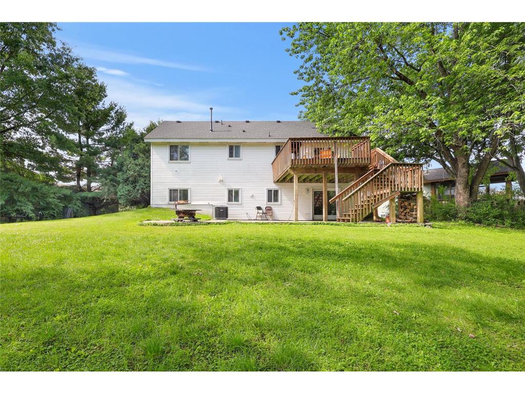 1984 Helena Court Oakdale MN 55128 7100112 image15