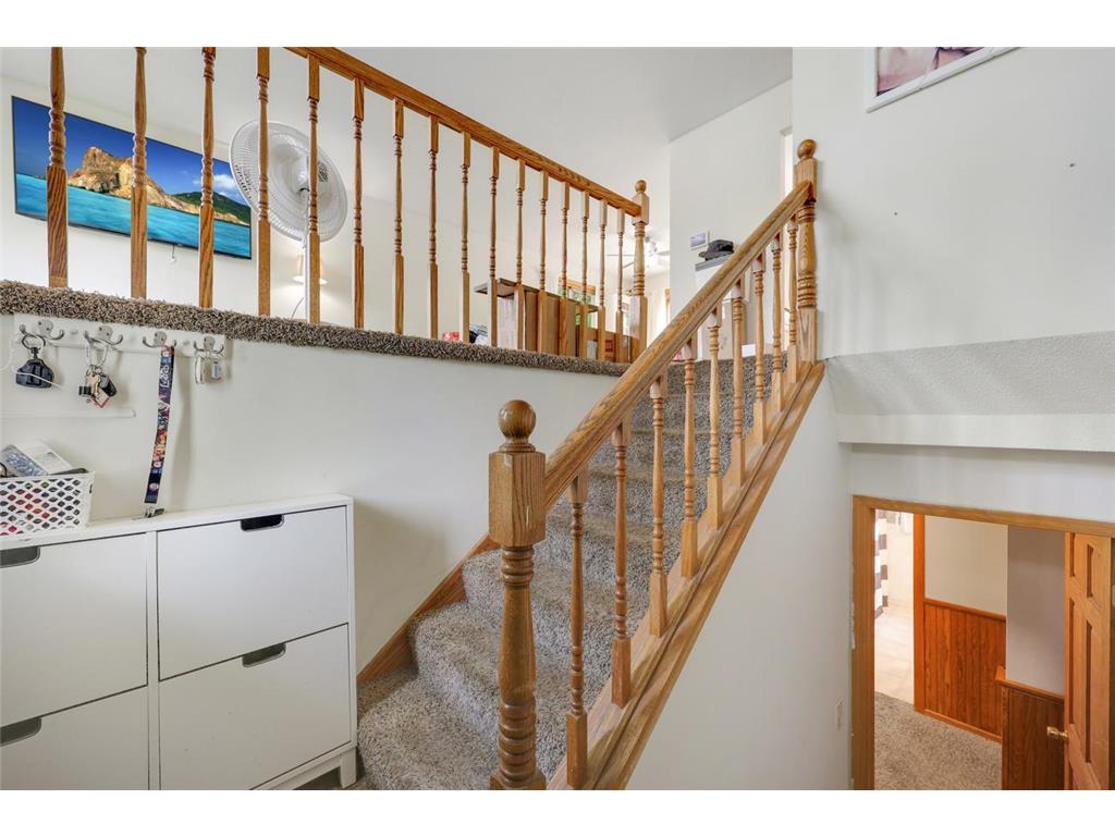 1984 Helena Court Oakdale MN 55128 7100112 image17