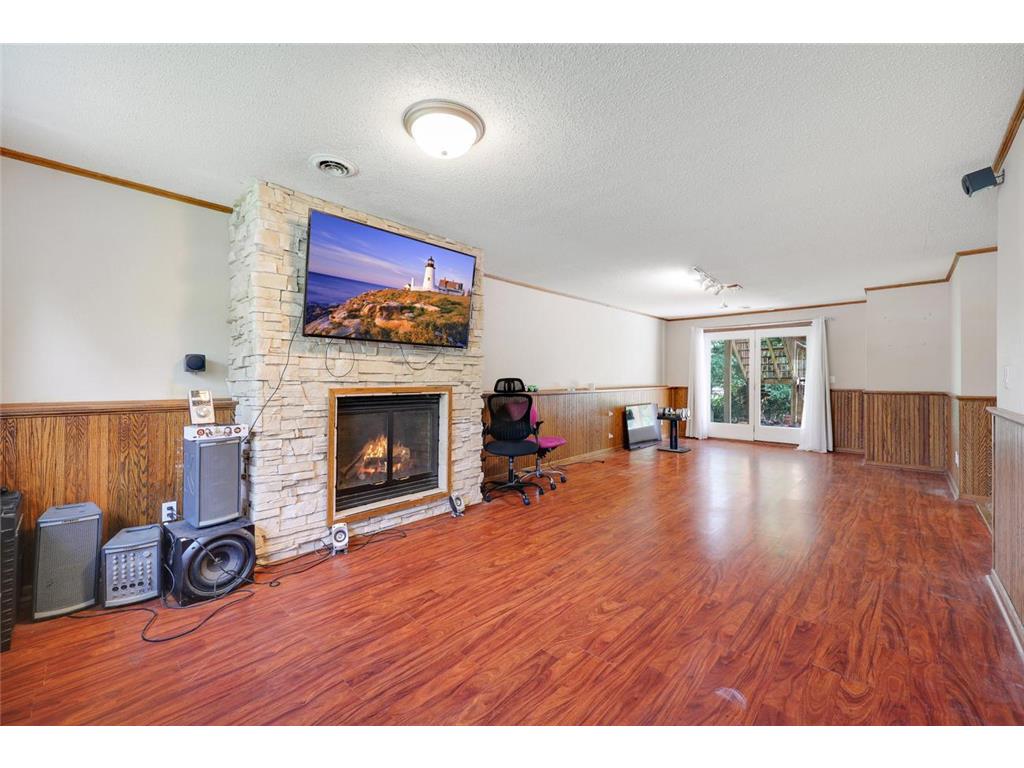 1984 Helena Court Oakdale MN 55128 7100112 image38