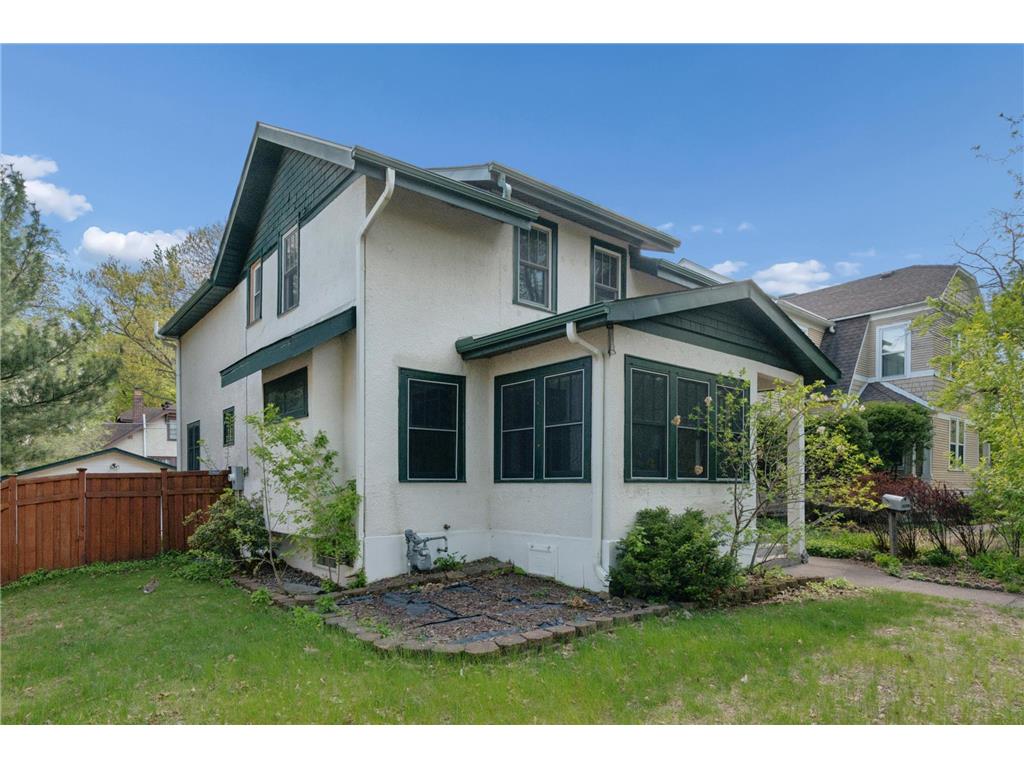 1984 Princeton Avenue Saint Paul MN 55105 7069532 image1