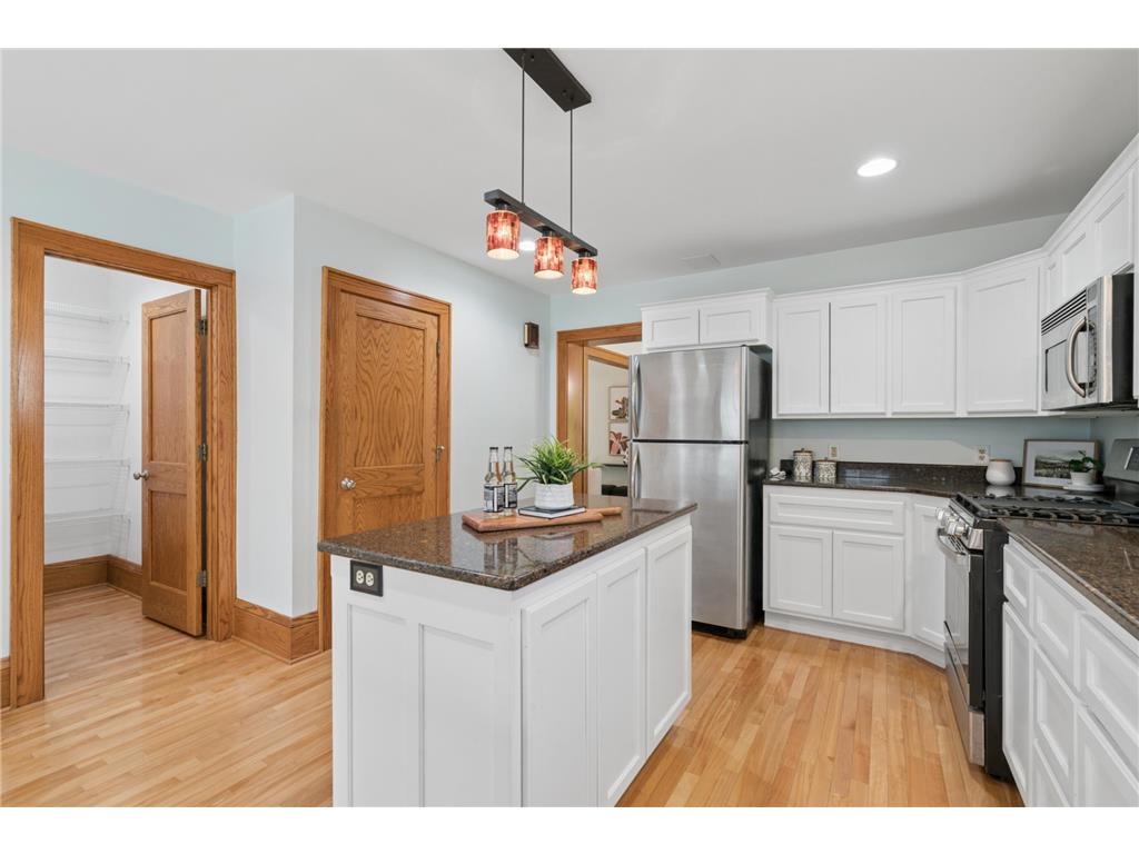 1984 Princeton Avenue Saint Paul MN 55105 7069532 image13