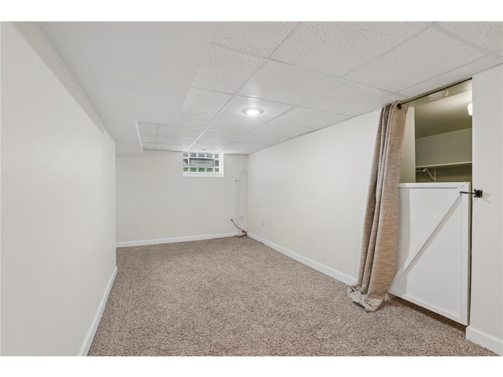 1984 Princeton Avenue Saint Paul MN 55105 7069532 image27