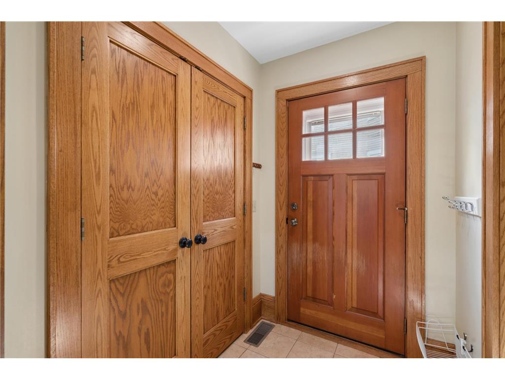 1984 Princeton Avenue Saint Paul MN 55105 7069532 image3