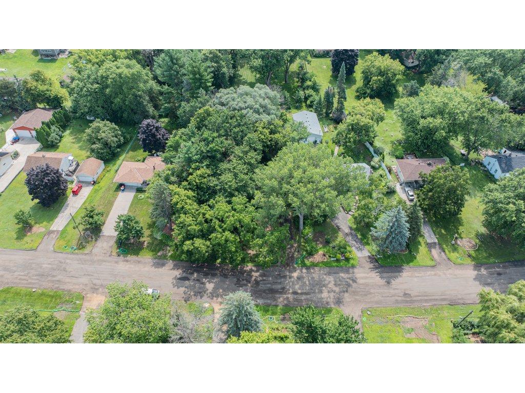 1984 Prosperity Road N Maplewood MN 55109 7022327 image6