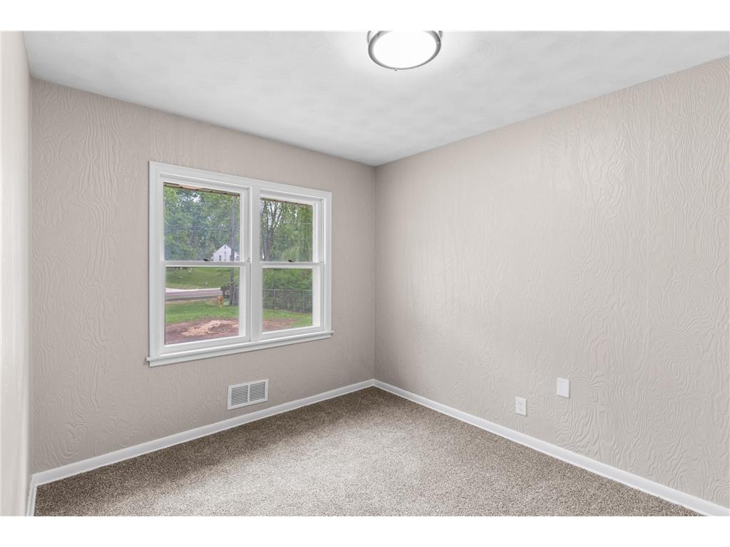 1985 Prosperity Road Maplewood MN 55109 7088395 image11