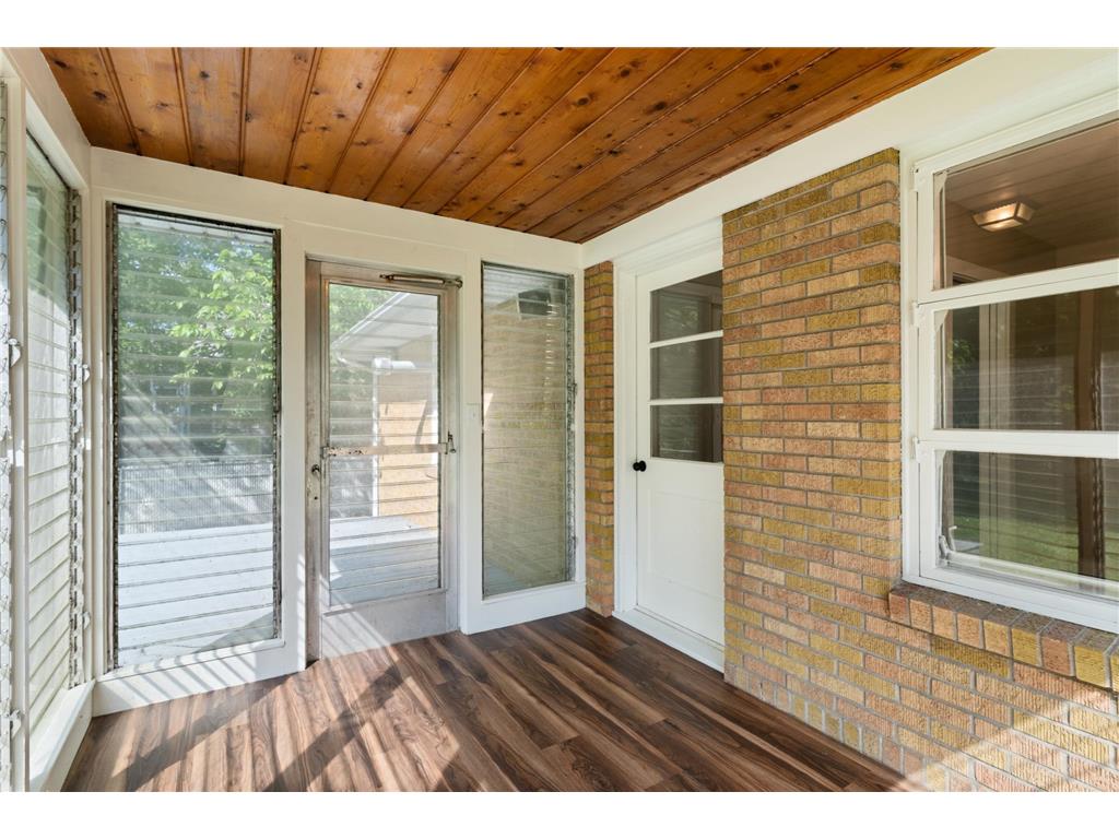 1985 Prosperity Road Maplewood MN 55109 7088395 image20