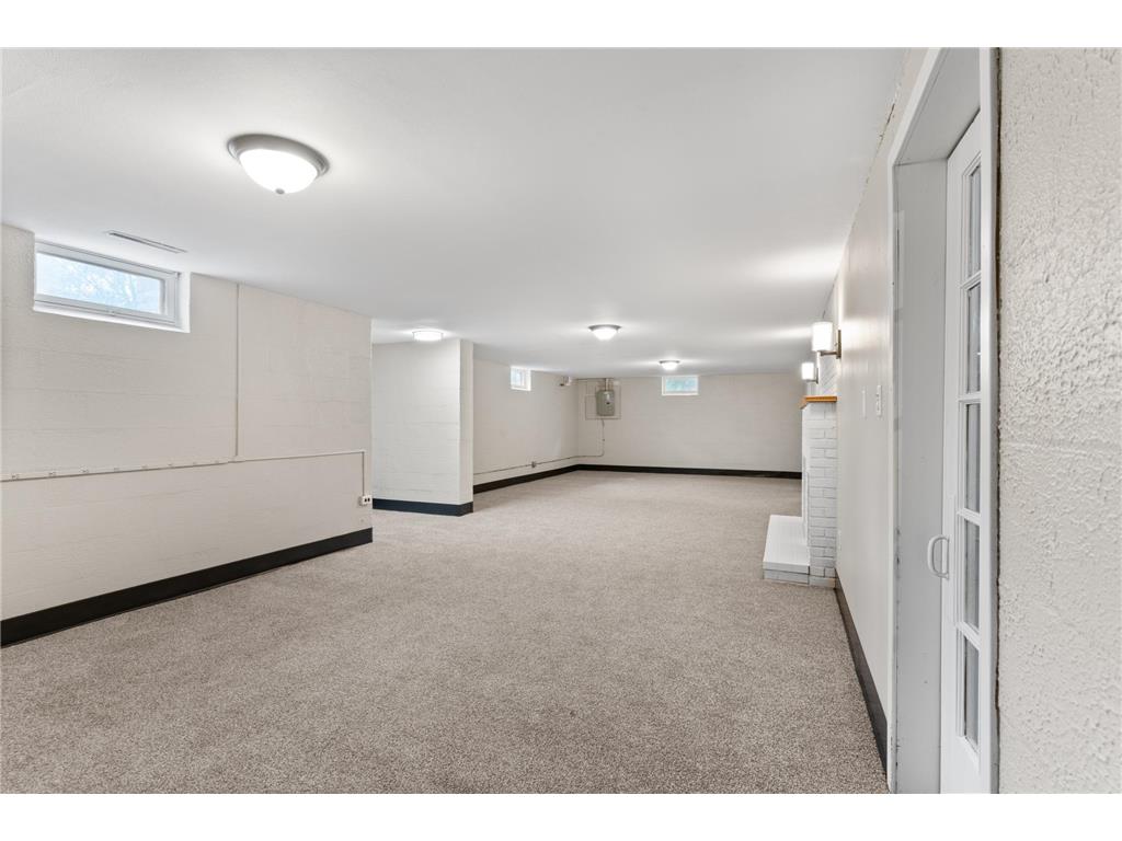 1985 Prosperity Road Maplewood MN 55109 7088395 image31