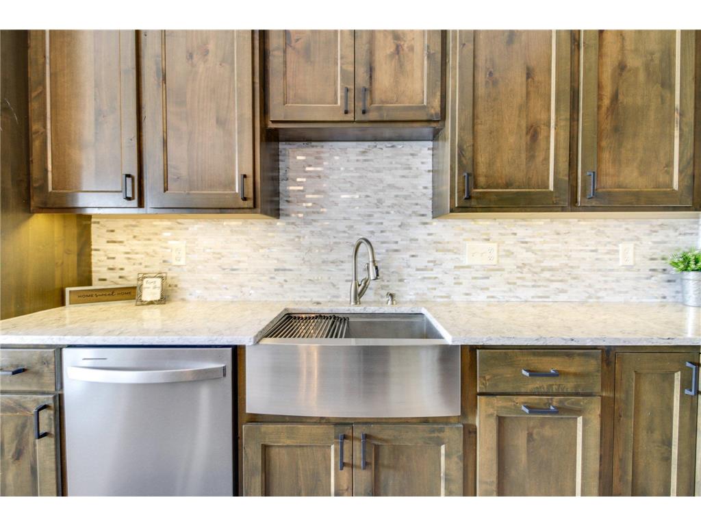 1985 Rosewood Lane SE Alexandria MN 56308 - Victoria 6786378 image16