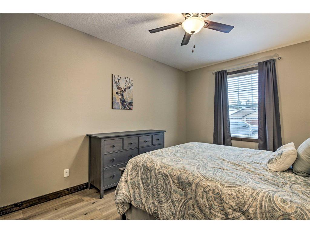 1985 Rosewood Lane SE Alexandria MN 56308 - Victoria 6786378 image27