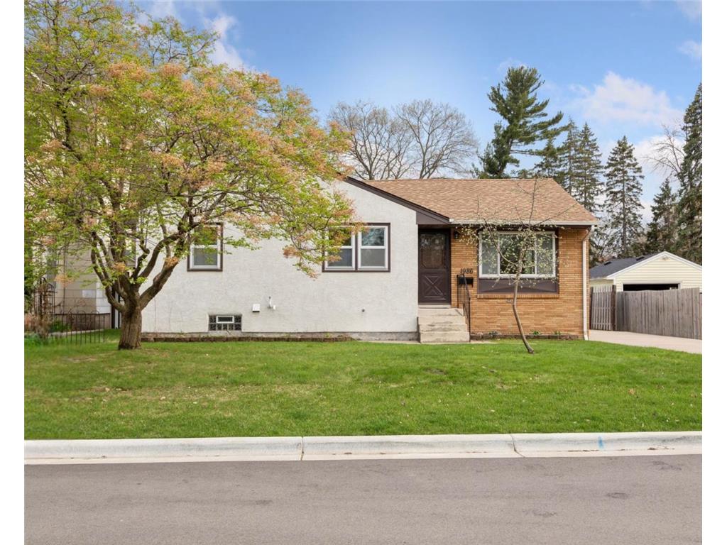 1986 3rd Street White Bear Lake MN 55110 6710931 image1