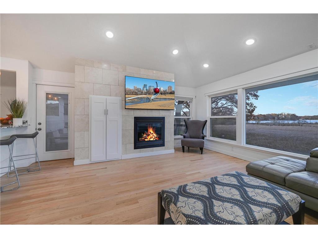 19860 Cottagewood Road Deephaven MN 55331 - Lake Minnetonka 6820274 image4