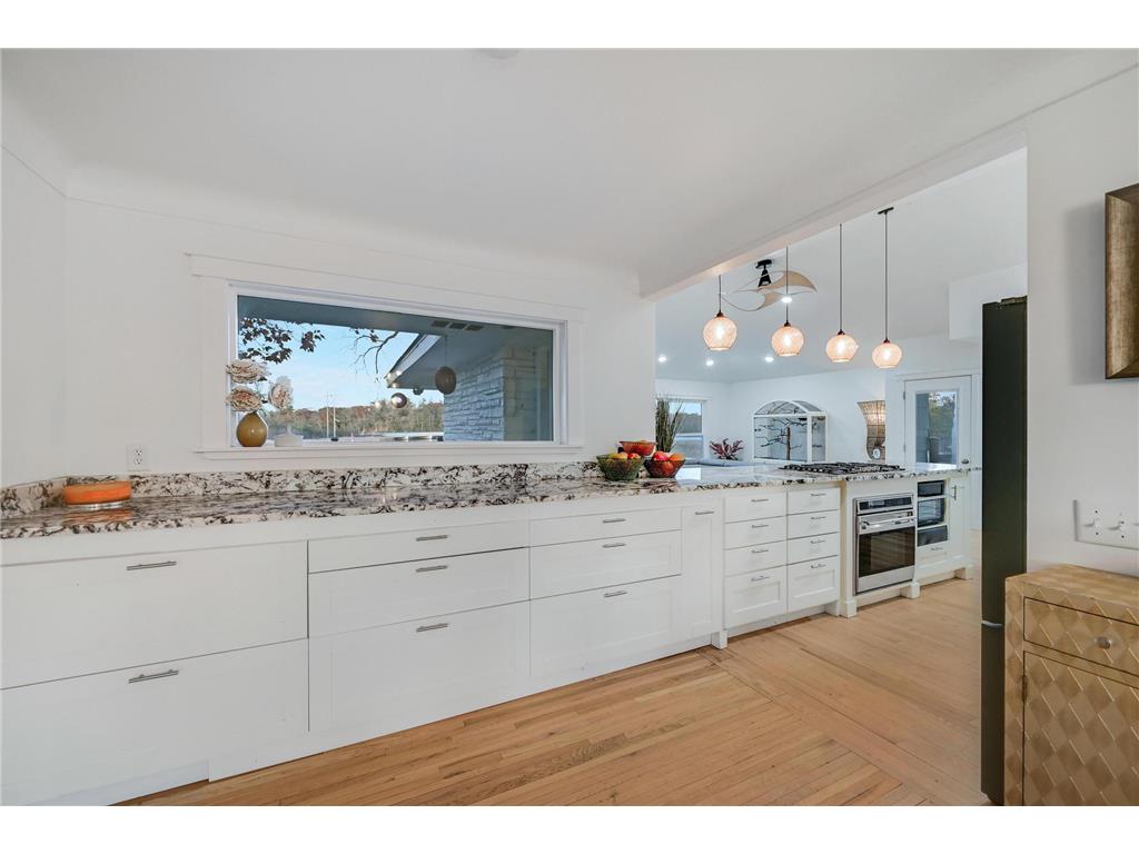 19860 Cottagewood Road Deephaven MN 55331 - Lake Minnetonka 7043361 image5