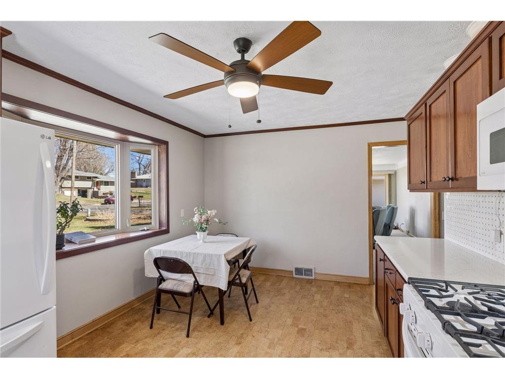1988 Eldridge Avenue W Roseville MN 55113 7040373 image11