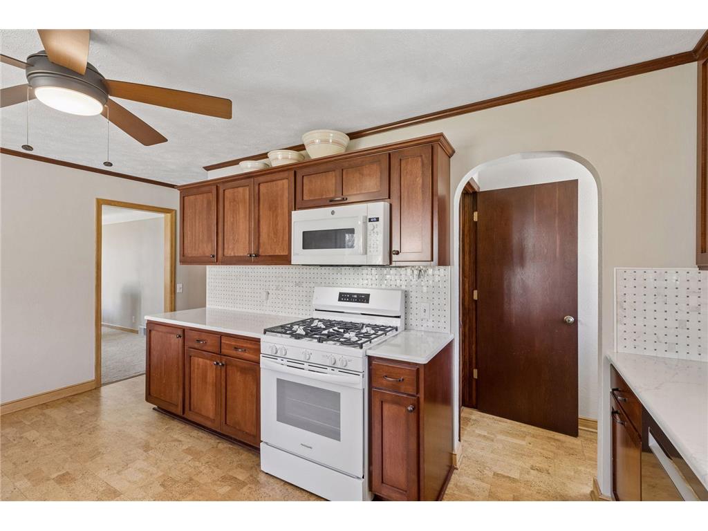 1988 Eldridge Avenue W Roseville MN 55113 7040373 image12