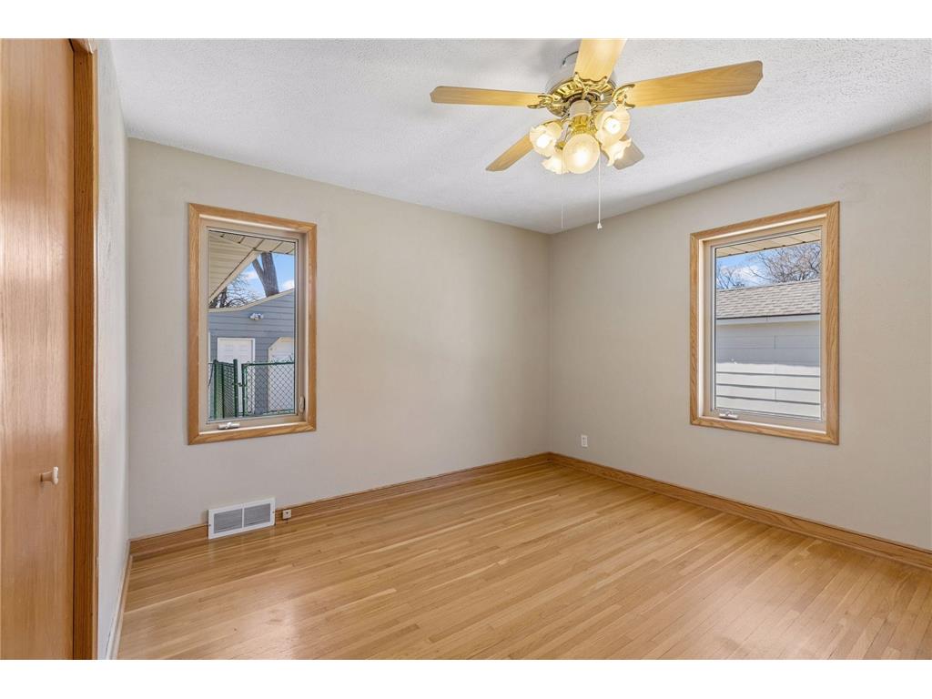 1988 Eldridge Avenue W Roseville MN 55113 7040373 image21