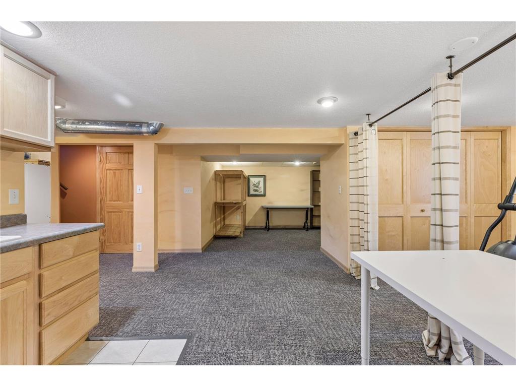 1988 Eldridge Avenue W Roseville MN 55113 7040373 image29