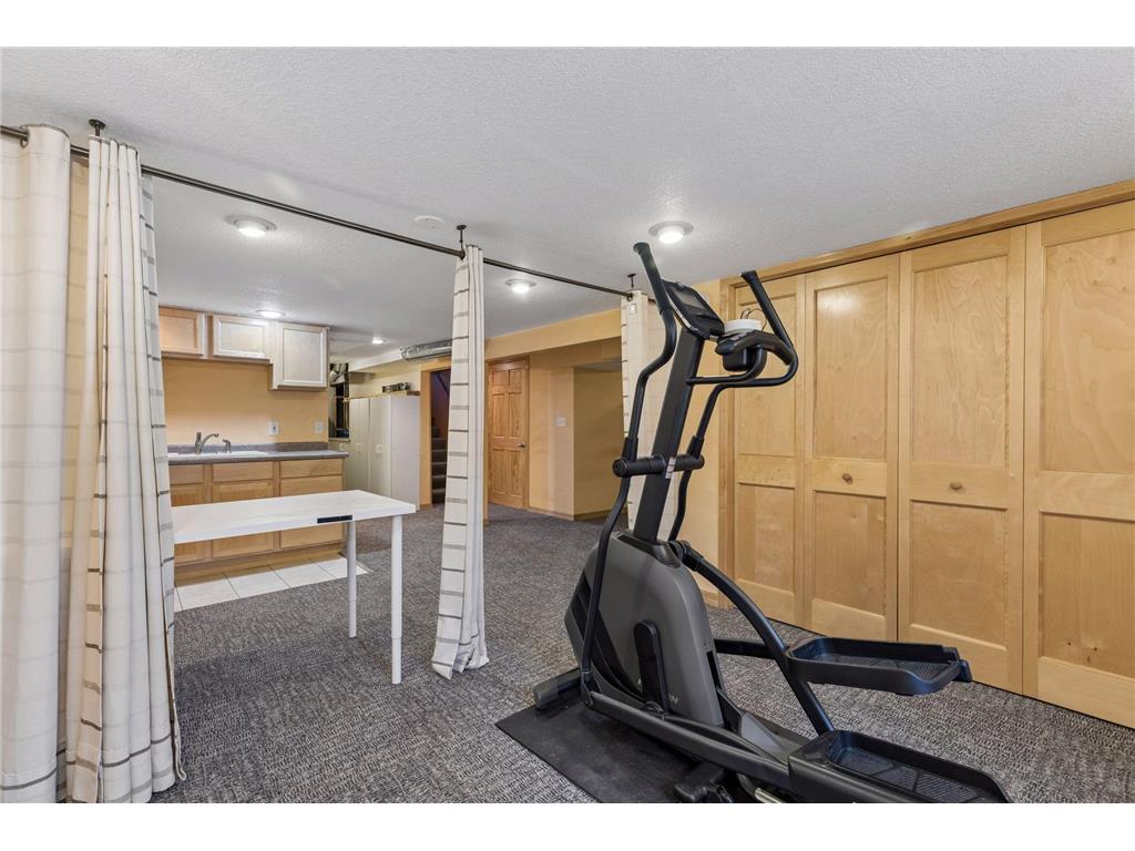 1988 Eldridge Avenue W Roseville MN 55113 7040373 image31