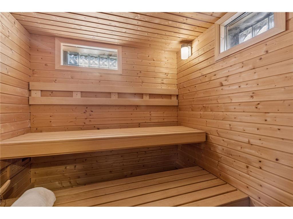 1988 Eldridge Avenue W Roseville MN 55113 7040373 image37