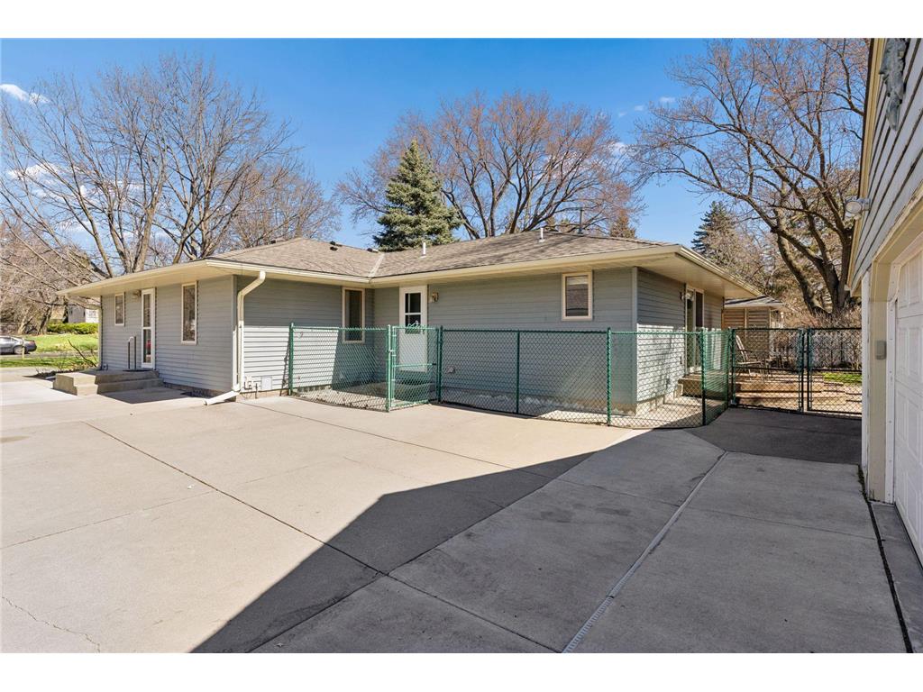 1988 Eldridge Avenue W Roseville MN 55113 7040373 image39