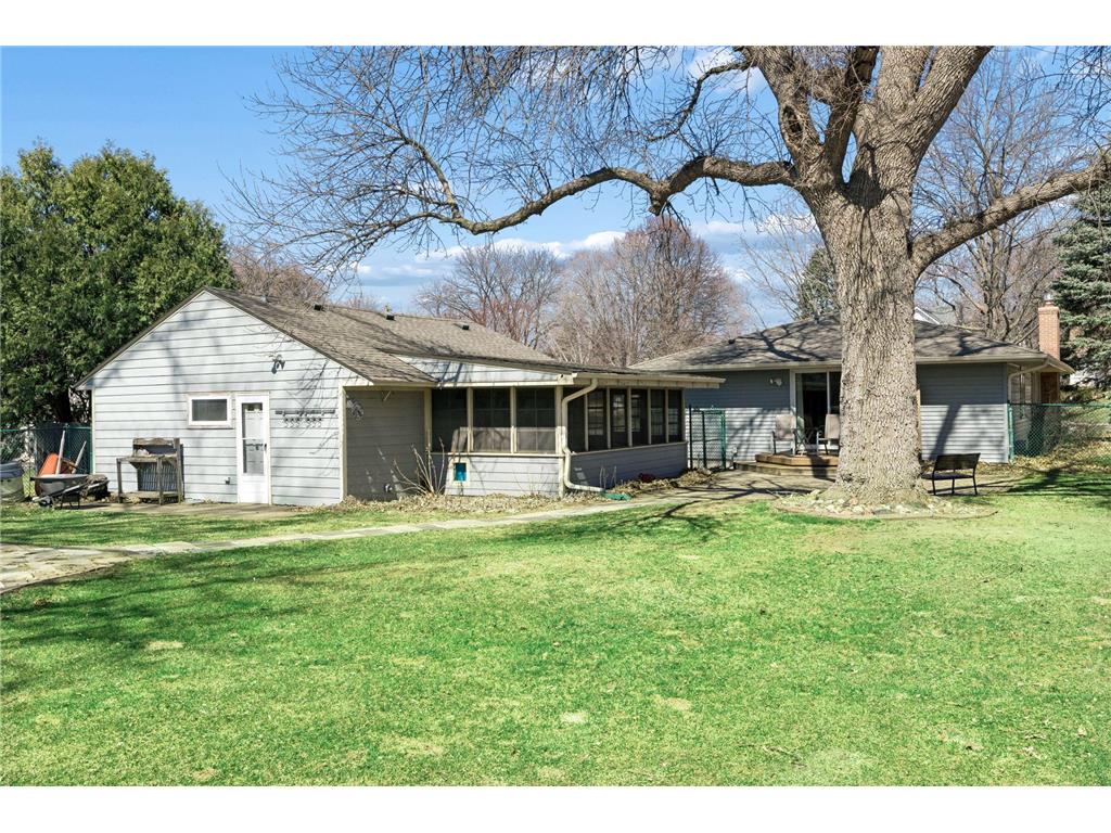 1988 Eldridge Avenue W Roseville MN 55113 7040373 image45