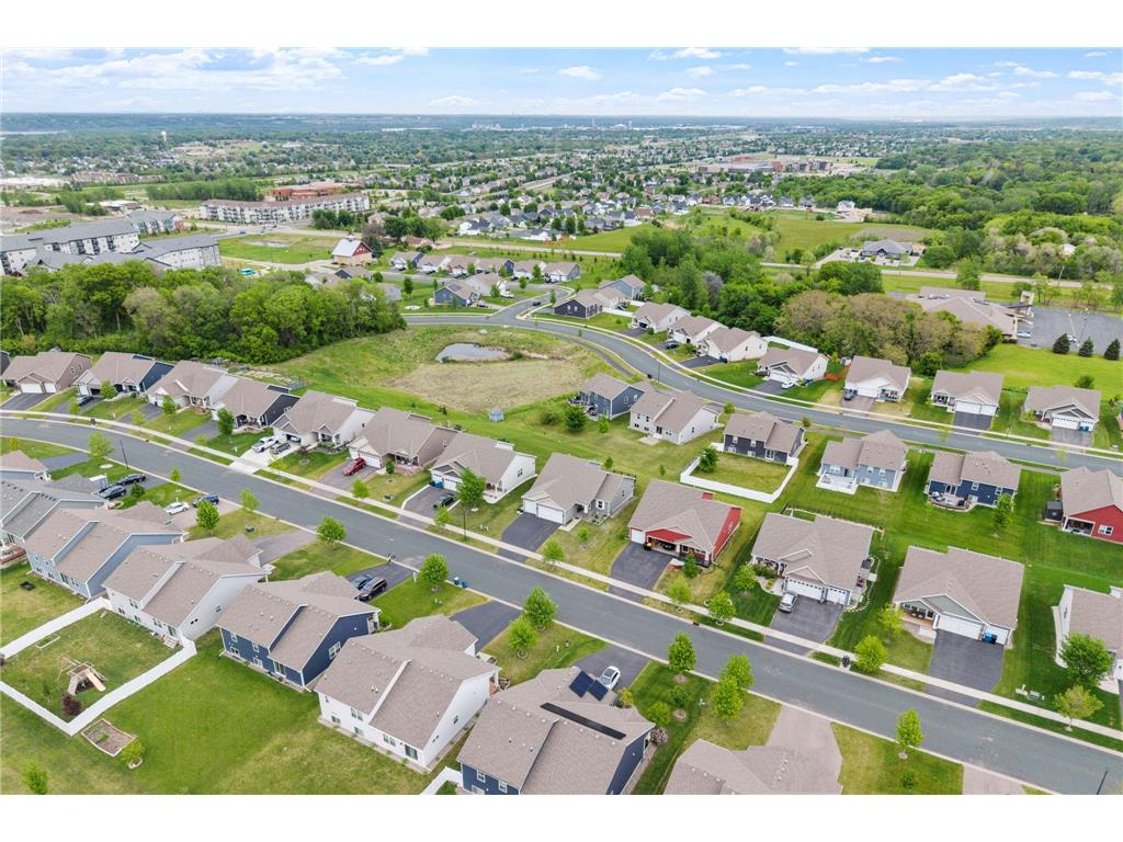 1989 Attenborough Street Shakopee MN 55379 7079977 image32