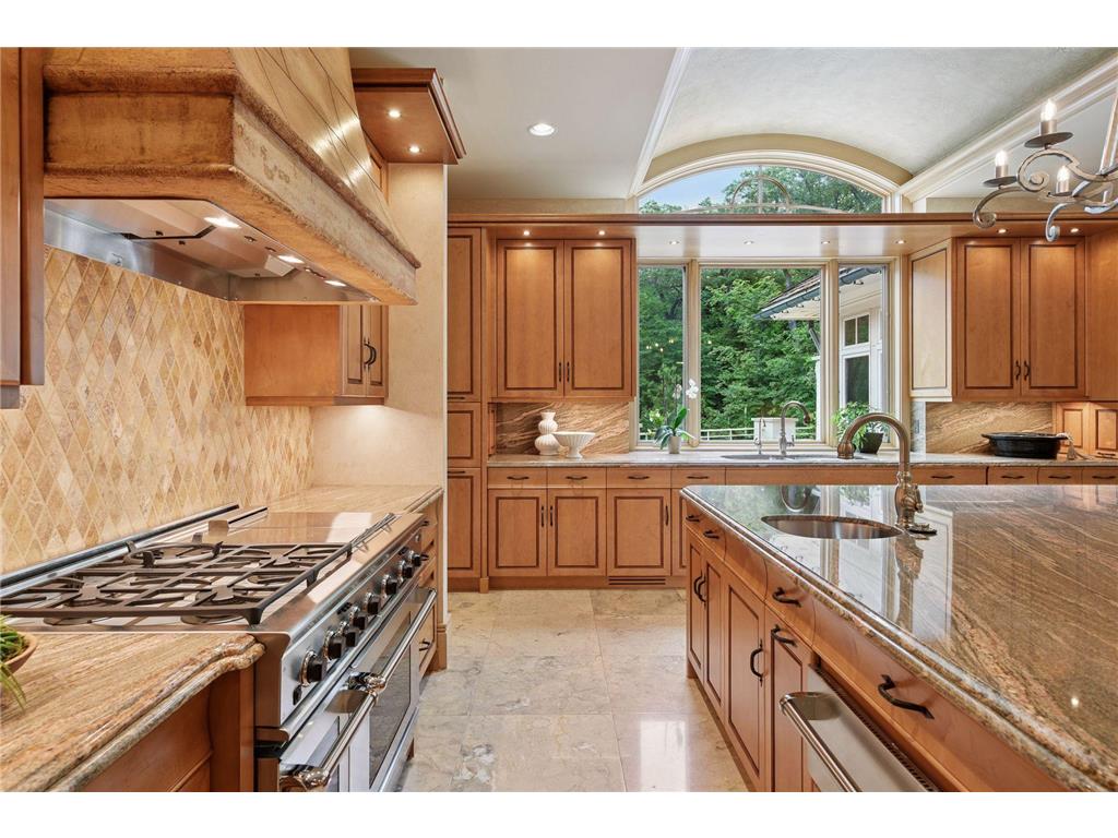 1989 Dwight Lane Minnetonka MN 55305 7046487 image22