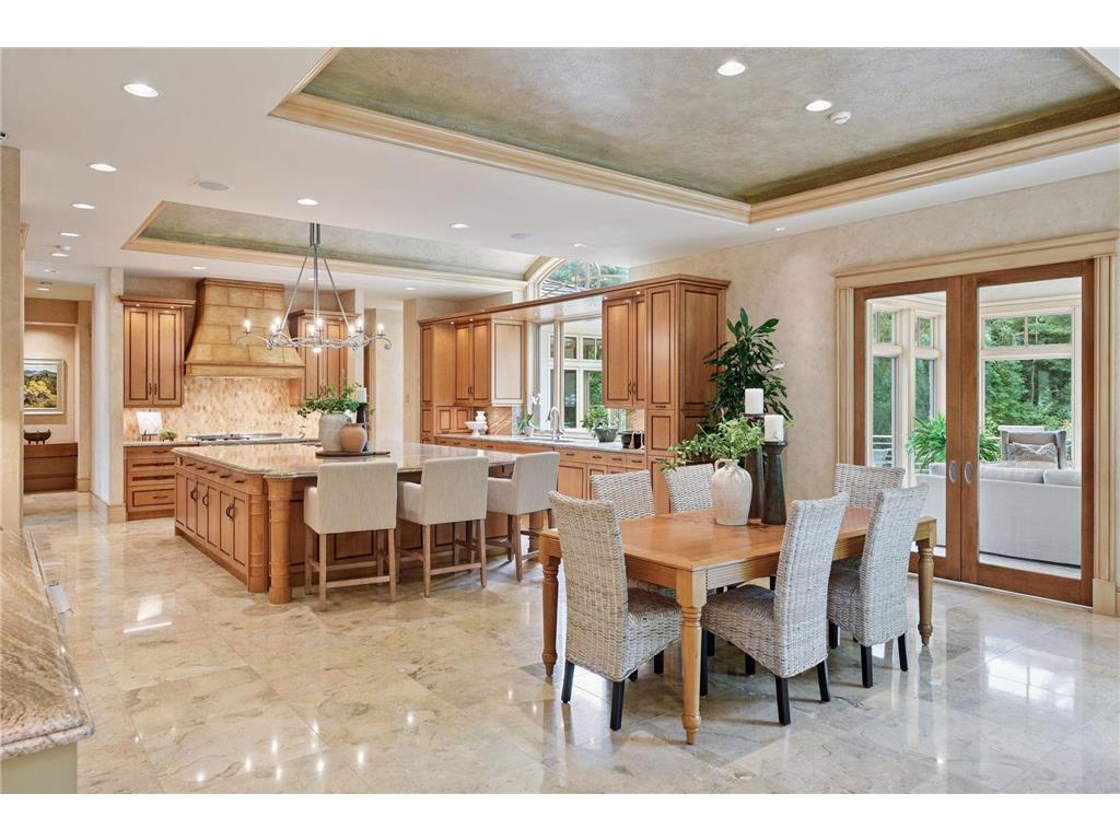 1989 Dwight Lane Minnetonka MN 55305 7046487 image24