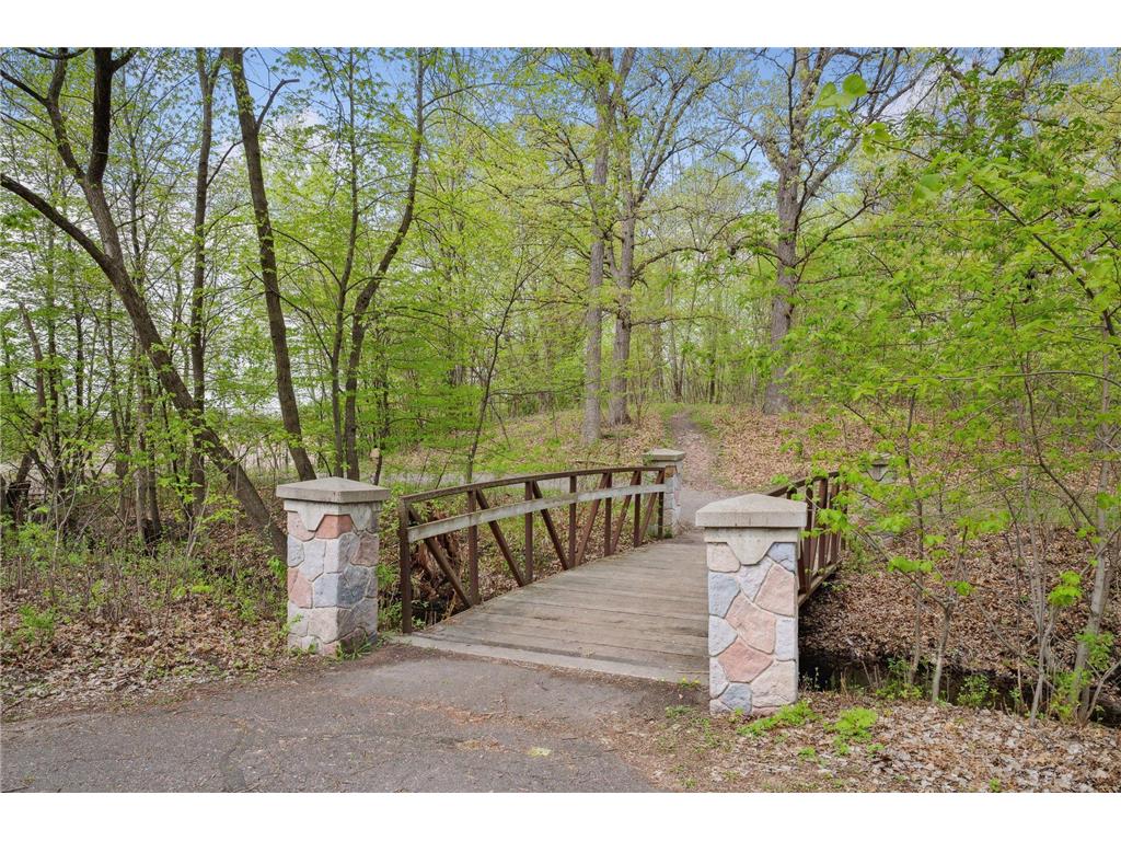 1989 Dwight Lane Minnetonka MN 55305 7046487 image75