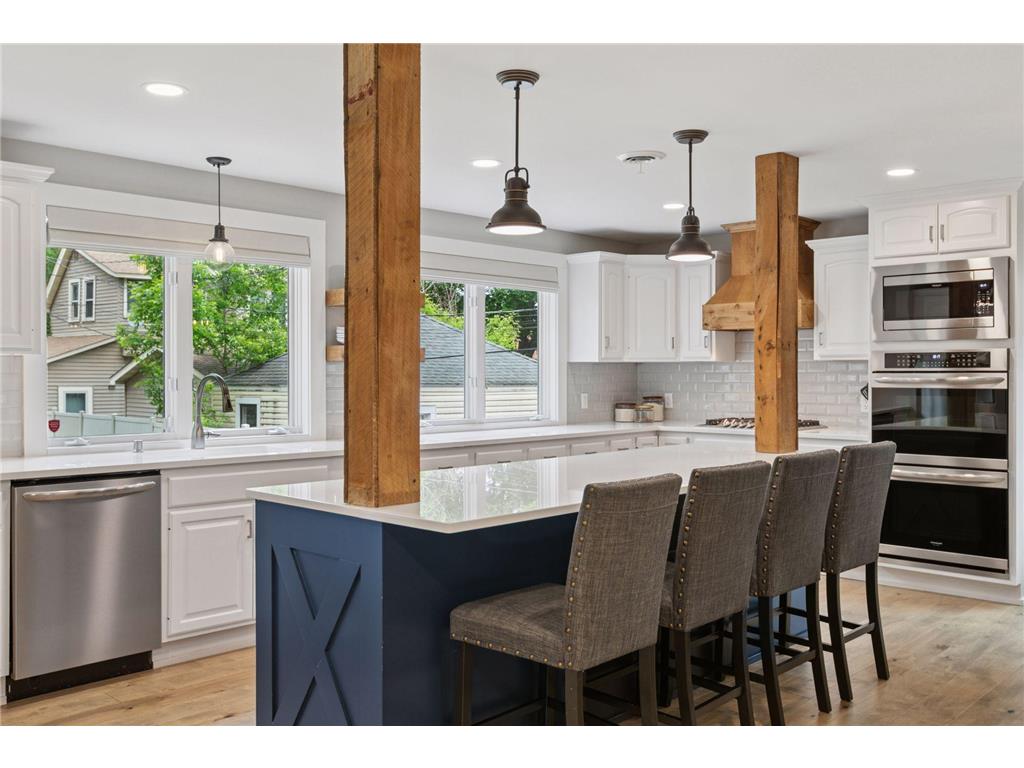 1989 Iglehart Avenue Saint Paul MN 55104 6656433 image1