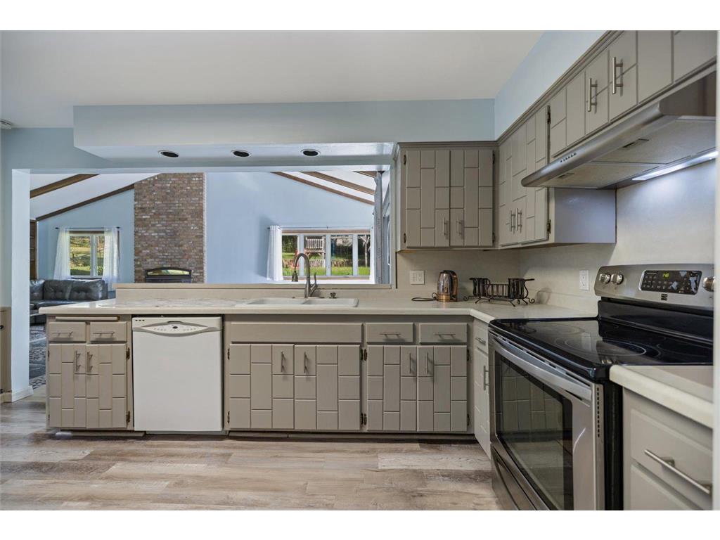 1989 N Park Drive Saint Paul MN 55119 6797449 image19